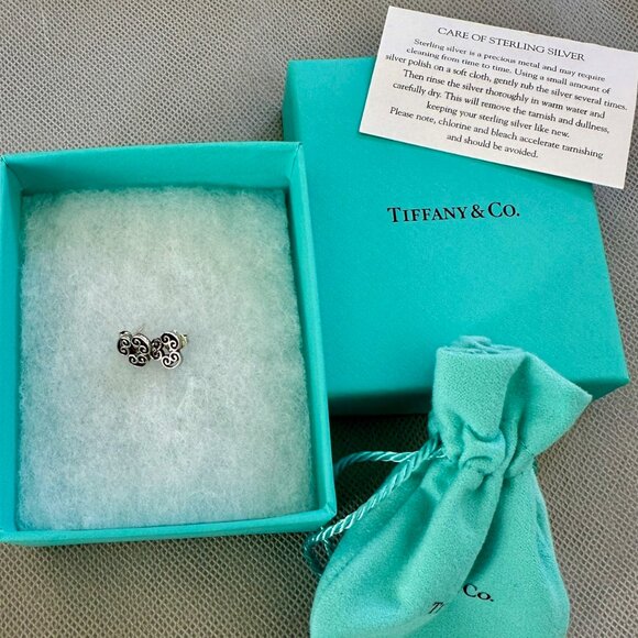 Authentic Tiffany Sterling Silver Stud Earrings by Paloma Picasso - Picture 2 of 4